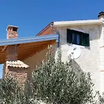 Stone Pearl With Heated Swimming Pool Sveti Filip i Jakov