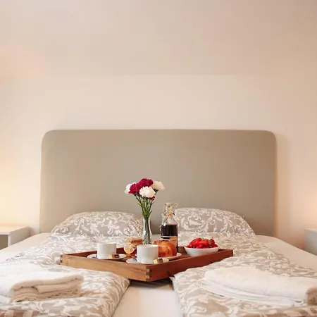 Stone Pearl With Heated Swimming Pool *