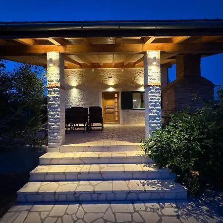 Villa Stone Pearl With Heated Swimming Pool