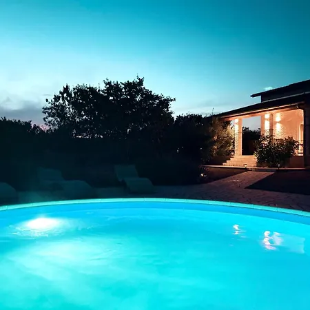 Vila Stone Pearl With Heated Swimming Pool *