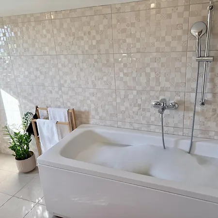 Stone Pearl With Heated Swimming Pool Villa *