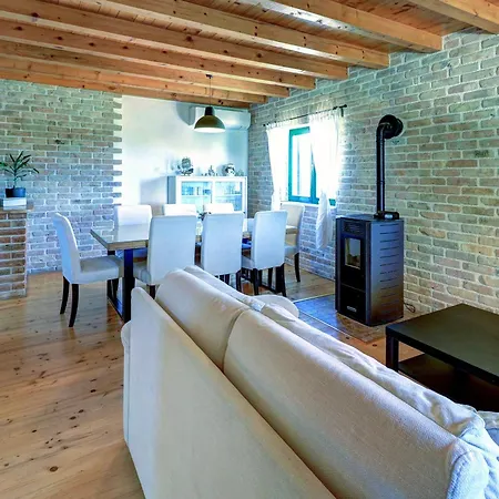Stone Pearl With Heated Swimming Pool