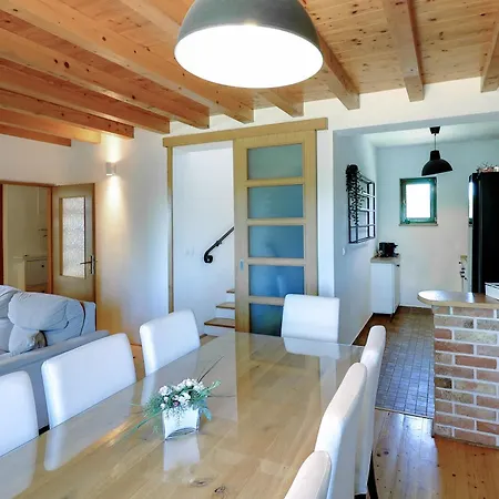 Stone Pearl With Heated Swimming Pool Villa Sveti Filip i Jakov