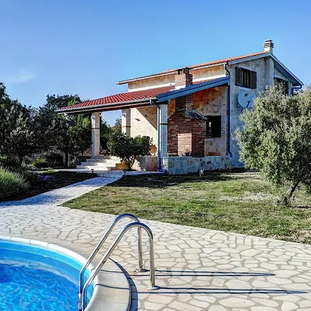 Stone Pearl With Heated Swimming Pool
