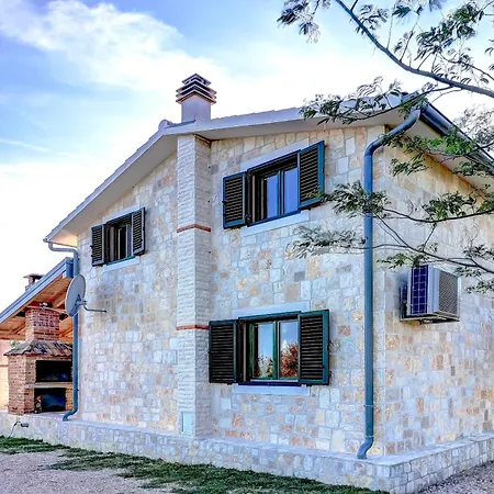 Stone Pearl With Heated Swimming Pool * Sveti Filip i Jakov
