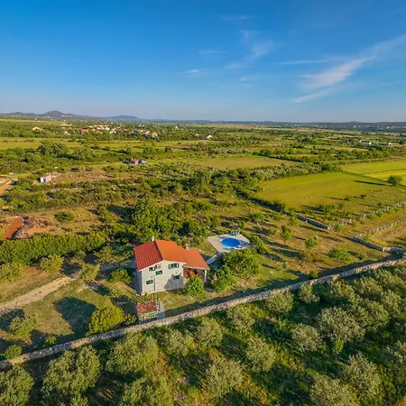 Stone Pearl With Heated Swimming Pool Villa
