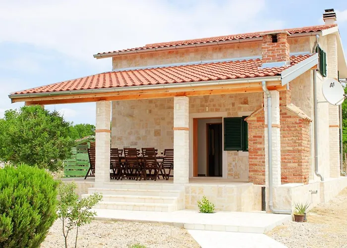 빌라 Stone Pearl With Heated Swimming Pool *