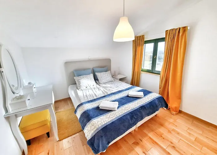 Stone Pearl With Heated Swimming Pool *