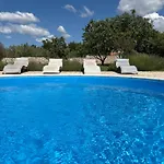 Stone Pearl With Heated Swimming Pool *