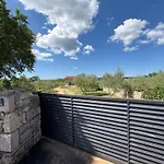 Stone Pearl With Heated Swimming Pool * スベティ・フィリップ・イ・ヤコブ