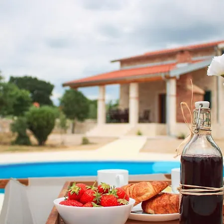 Stone Pearl With Heated Swimming Pool