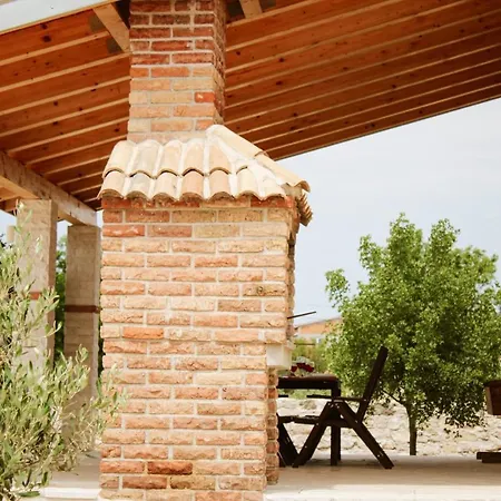 Stone Pearl With Heated Swimming Pool Sveti Filip i Jakov