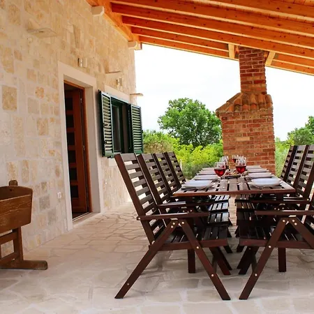 Stone Pearl With Heated Swimming Pool فيلة *