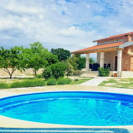 Willa Stone Pearl With Heated Swimming Pool *