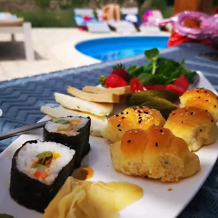 Willa Stone Pearl With Heated Swimming Pool Sveti Filip i Jakov