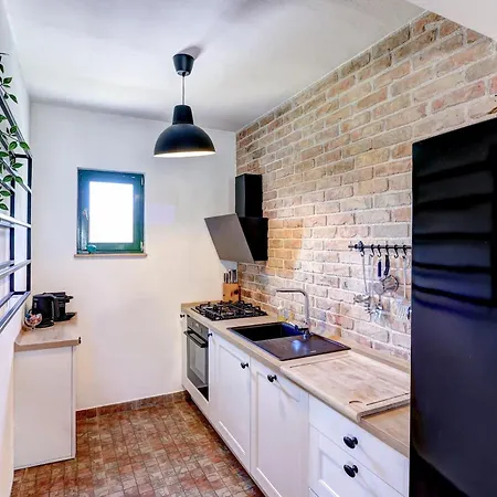 וילה Stone Pearl With Heated Swimming Pool *